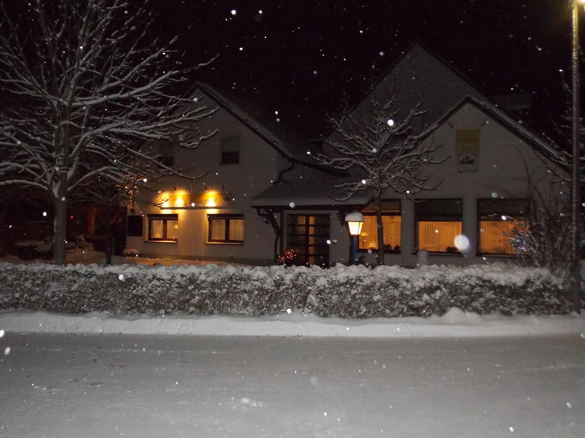 Gasthaus Pension Rezatgrund Windsbach Exterior foto
